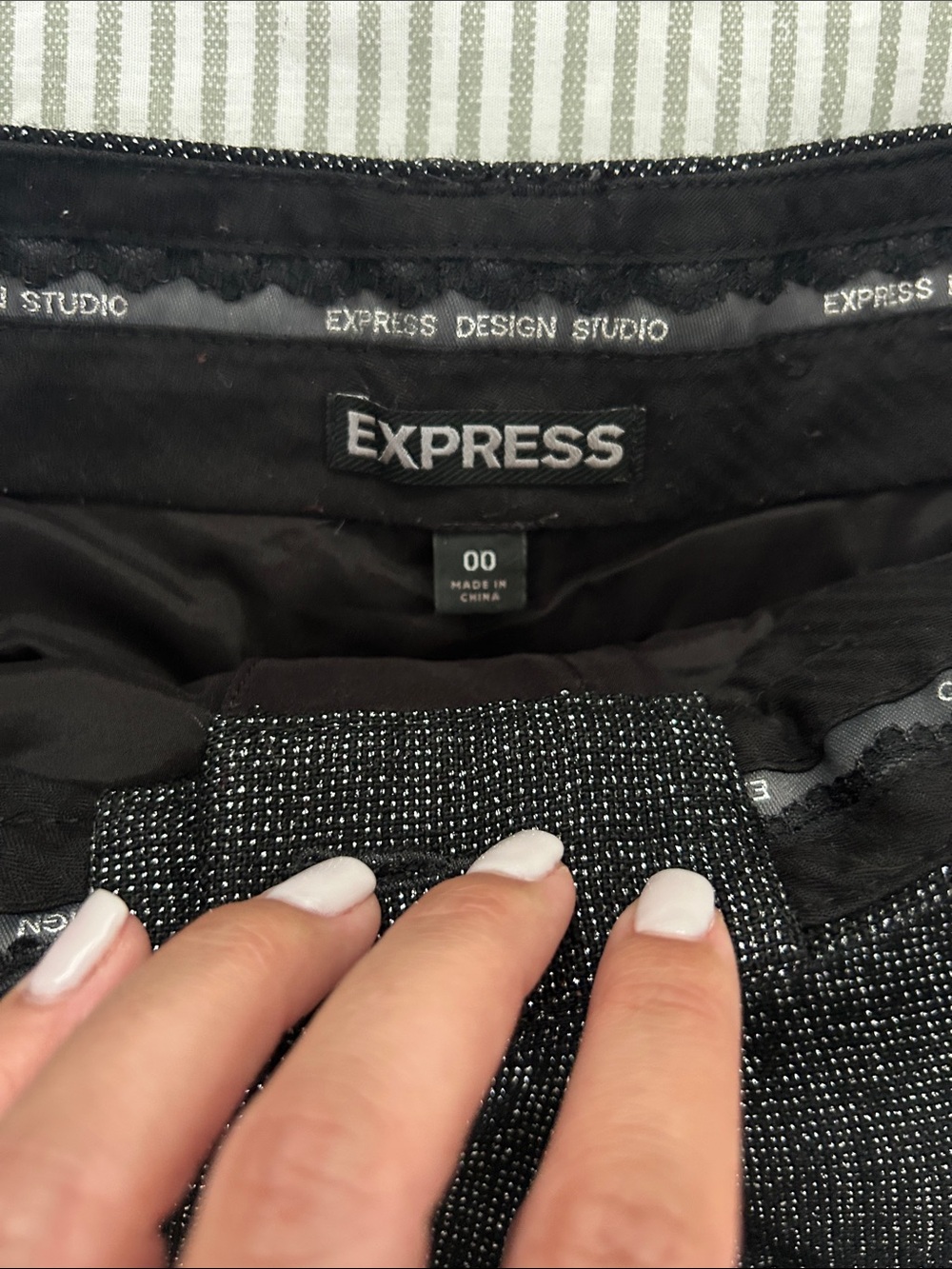 Express Mini Sparkle Short - Picture 2 of 2